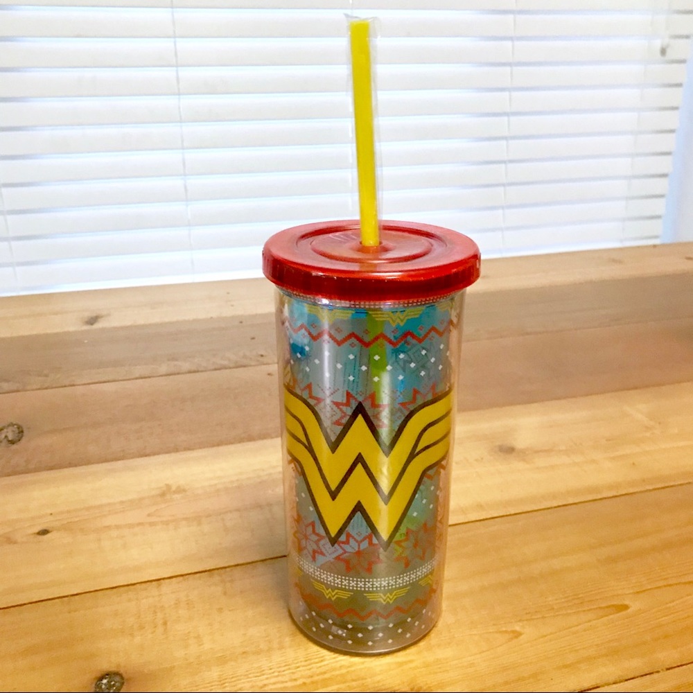 Wonder Woman Christmas plastic travel tumbler